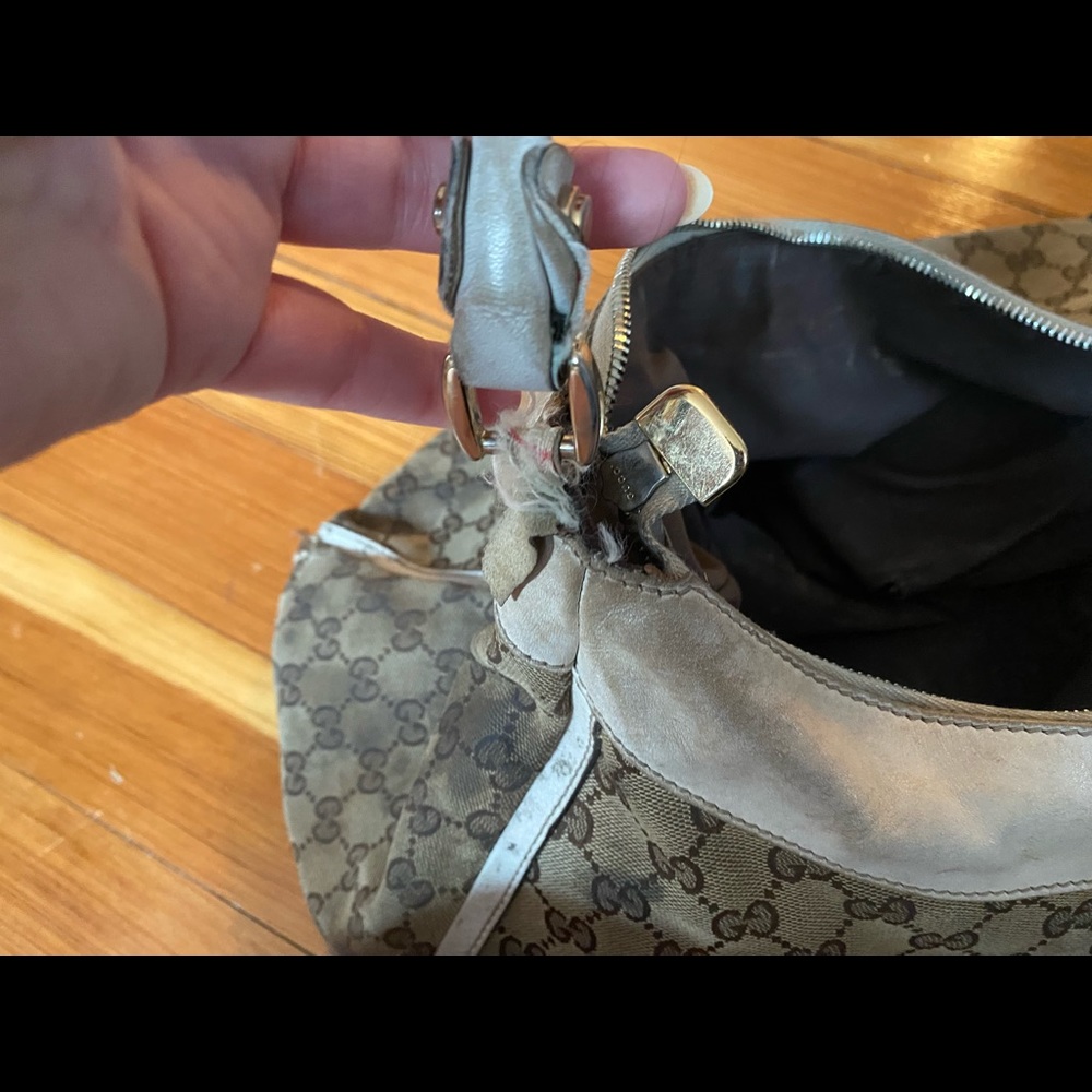 Used authentic Gucci bag - Picture 7 of 10